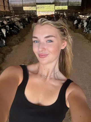 Abi Coombes, OnlyFans gratis