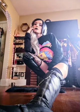 Nikkiii, OnlyFans gratis