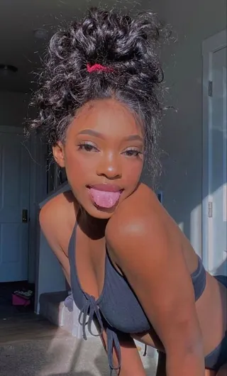 YummyChloe, OnlyFans gratis
