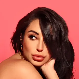ChristianaCinn, OnlyFans gratis