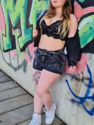 Eli, OnlyFans gratis