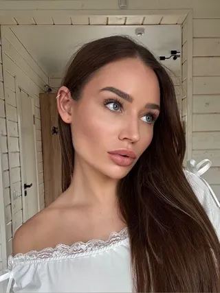 Ema Novak, OnlyFans gratis