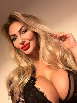 Emilia Rosner, OnlyFans gratis