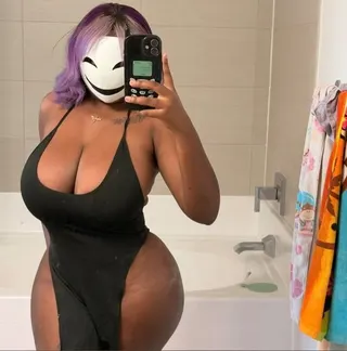 Purple, OnlyFans gratis