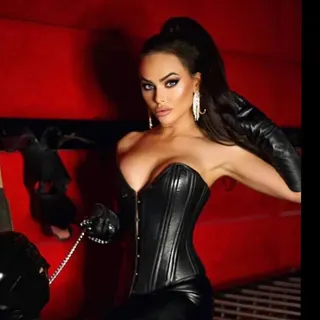 Evil Woman, OnlyFans gratis