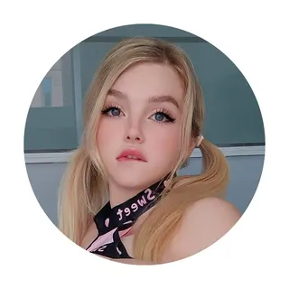 Evie Lee Mikomin, OnlyFans gratis