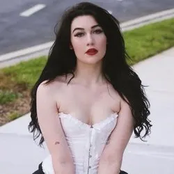 Jessie Paege, OnlyFans gratis