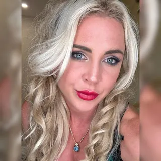 Kate Monroe, OnlyFans gratis