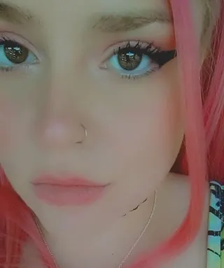 Lily Fox, OnlyFans gratis