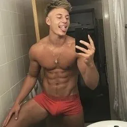 Maxwyatt, OnlyFans gratis