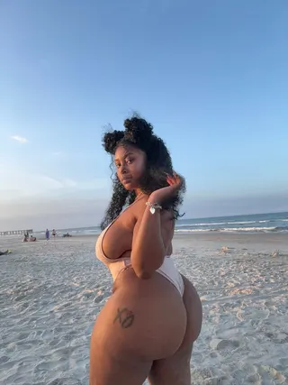 Nai, OnlyFans gratis