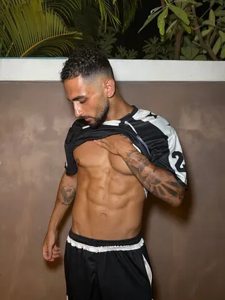 Nikos, OnlyFans gratis