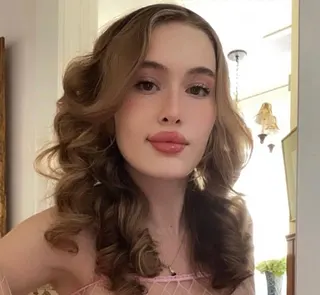 PorcelainGoirl, OnlyFans gratis