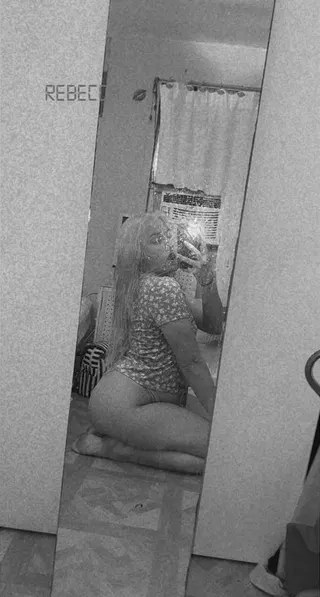 Rebecca Nicole, OnlyFans gratis