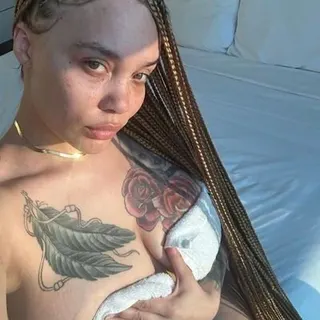 Sara Gold, OnlyFans gratis