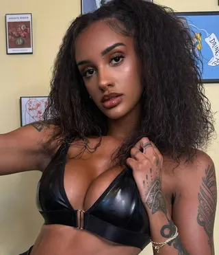 Zoey Sinn Free, OnlyFans gratis